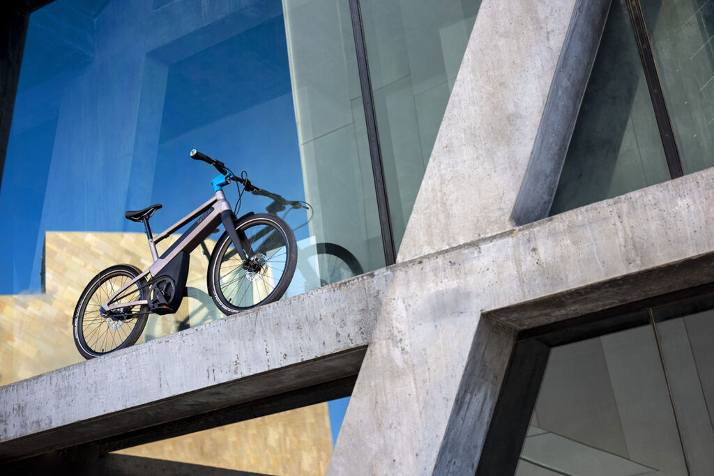 IWEECH 24 S smart urban electric bike with Gates CDX belt drive